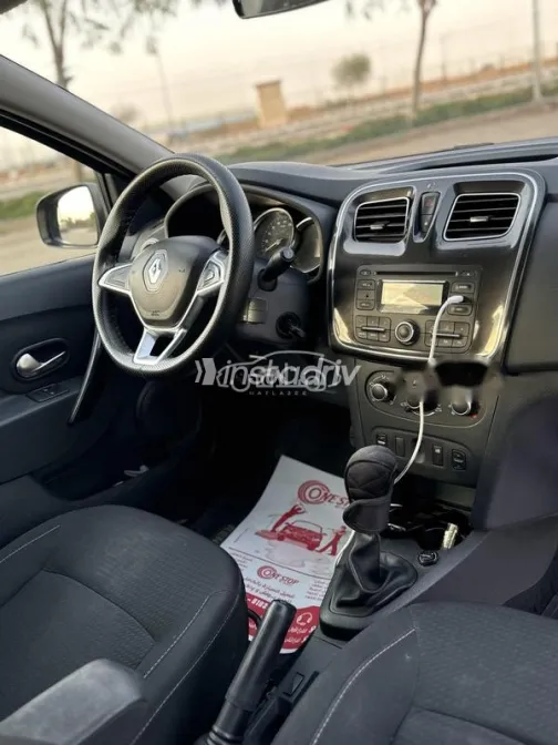 رينو لوجان 2022 أبيض مستعملة للبيع - 4