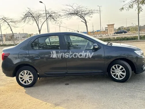 رينو لوجان 2022 أبيض مستعملة للبيع - 10