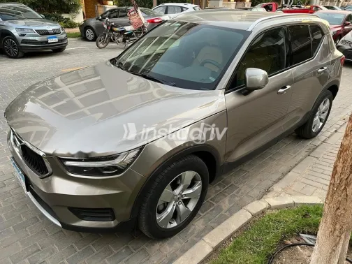 Volvo XC 40 2020 White Used for Sale - 2
