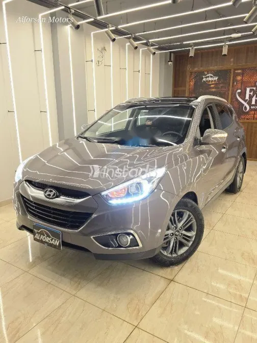 هيونداي IX 35 2015 ذهبي مستعملة للبيع - 1