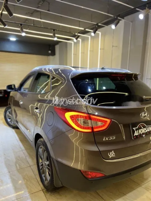 هيونداي IX 35 2015 ذهبي مستعملة للبيع - 4
