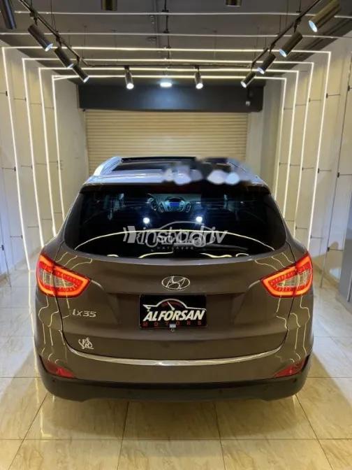 هيونداي IX 35 2015 ذهبي مستعملة للبيع - 5