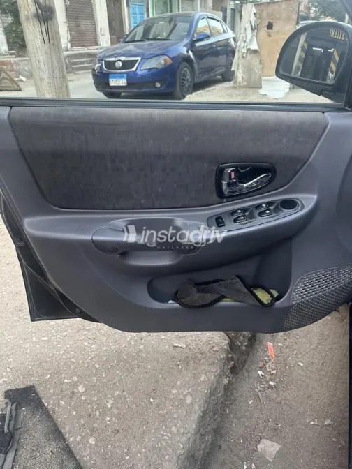 هيونداي فيرنا 2013 أسود مستعملة للبيع - 7