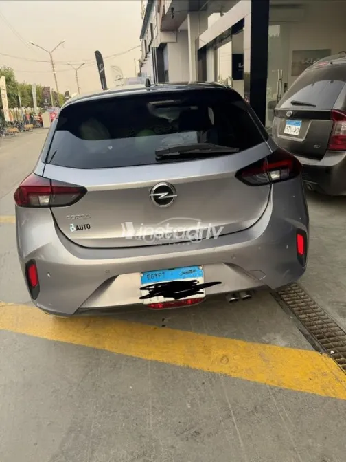 اوبل كورسا 2022 أبيض مستعملة للبيع - 3