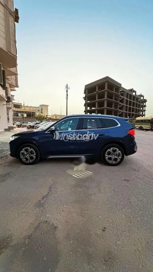 بي ام دبليو X1 2023 أبيض مستعملة للبيع - 7