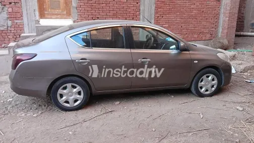 نيسان صنى 2014 موكا مستعملة للبيع - 1