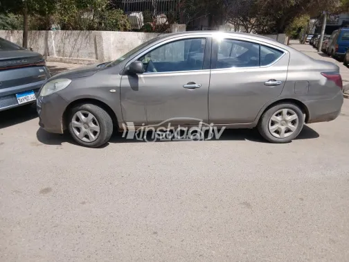 نيسان صنى 2014 موكا مستعملة للبيع - 3