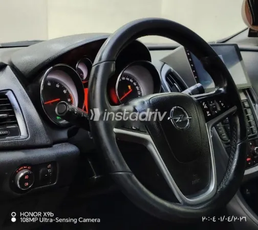 Opel Astra 2017 Brown Used for Sale - 5