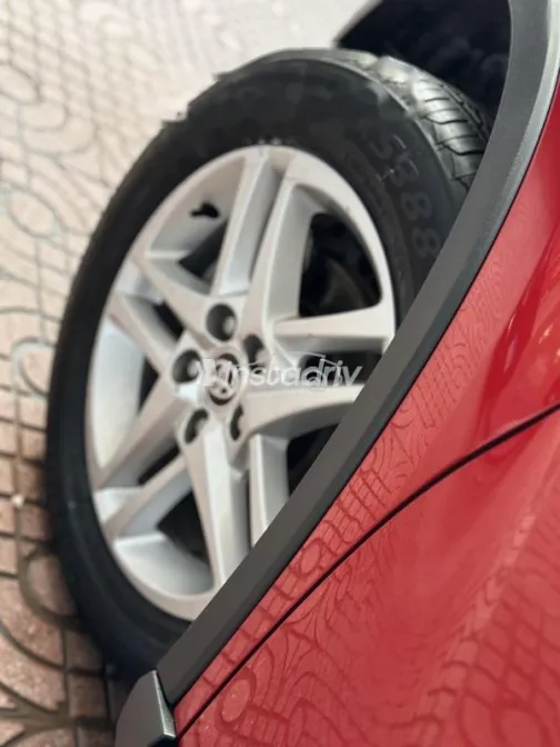 Toyota C-HR 2022 Red Used for Sale - 9