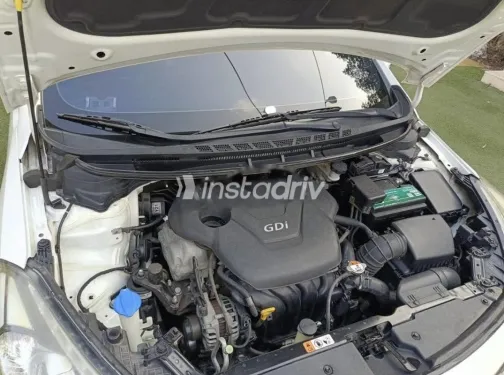 كيا K3 2013 أبيض مستعملة للبيع - 7