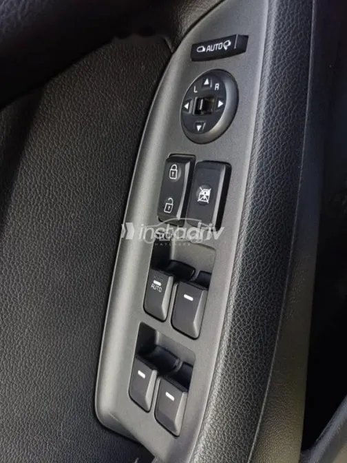 كيا K3 2013 أبيض مستعملة للبيع - 9