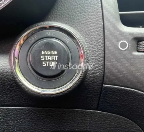 كيا K3 2013 أبيض مستعملة للبيع - 10