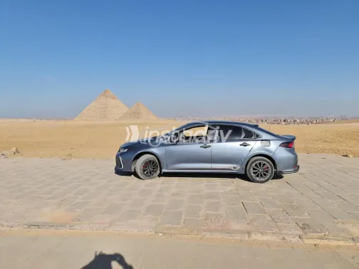 تويوتا كورولا 2022 أبيض مستعملة للبيع - 8