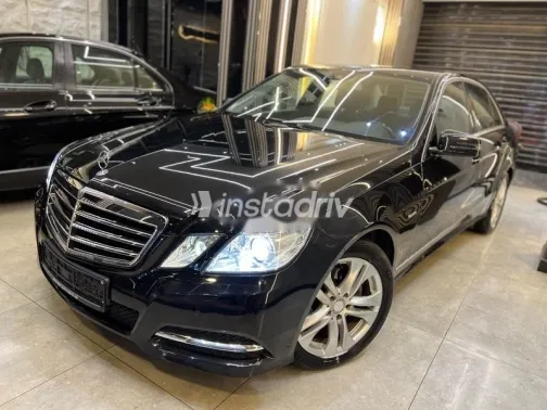 Mercedes E 200 2011 Black Used for Sale - 7