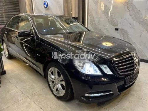 Mercedes E 200 2011 Black Used for Sale - 10