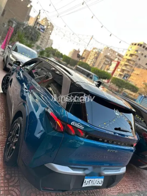 بيجو 5008 2026 أزرق غامق مستعملة للبيع - 3