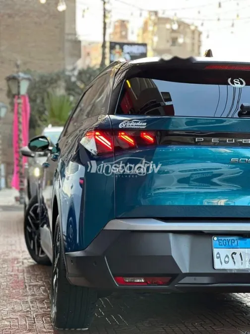 بيجو 5008 2026 أزرق غامق مستعملة للبيع - 4