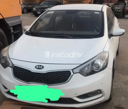 Kia Cerato 2015 White Used for Sale - 4
