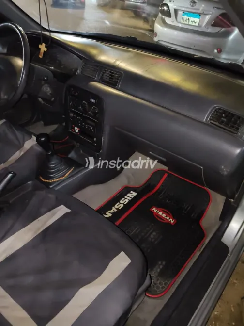 نيسان صنى 1998 أبيض مستعملة للبيع - 8