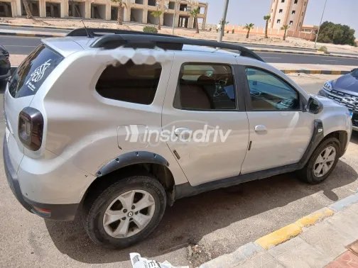 رينو داستر 2019 فضي مستعملة للبيع - 2