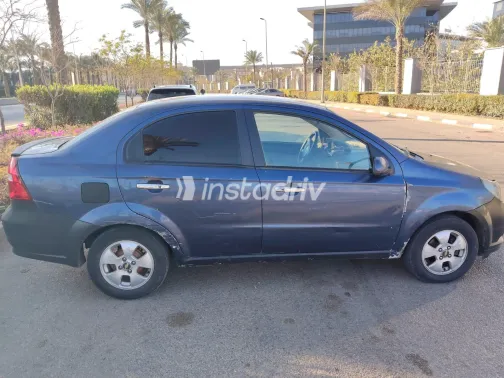 Chevrolet Aveo 2019 White Used for Sale - 6