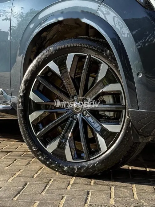 فولفو XC90 2026 رمادي مستعملة للبيع - 8