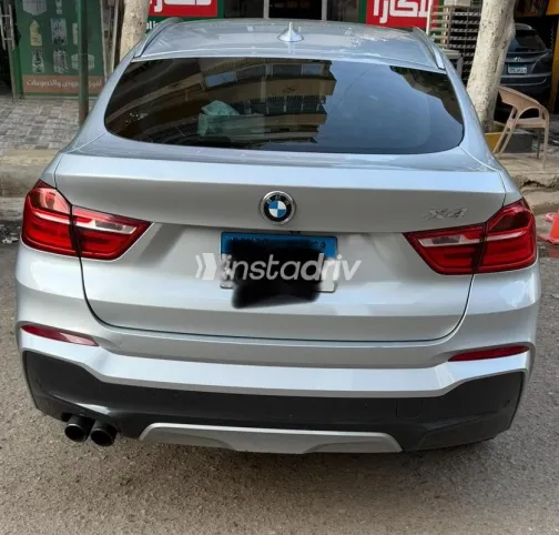 بي ام دبليو X4 2018 فضي مستعملة للبيع - 2