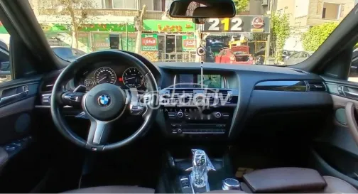 بي ام دبليو X4 2018 فضي مستعملة للبيع - 9