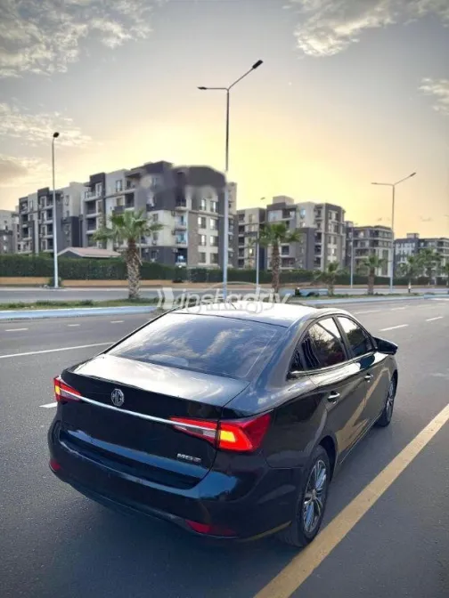 ام جى 5 2025 أسود مستعملة للبيع - 3