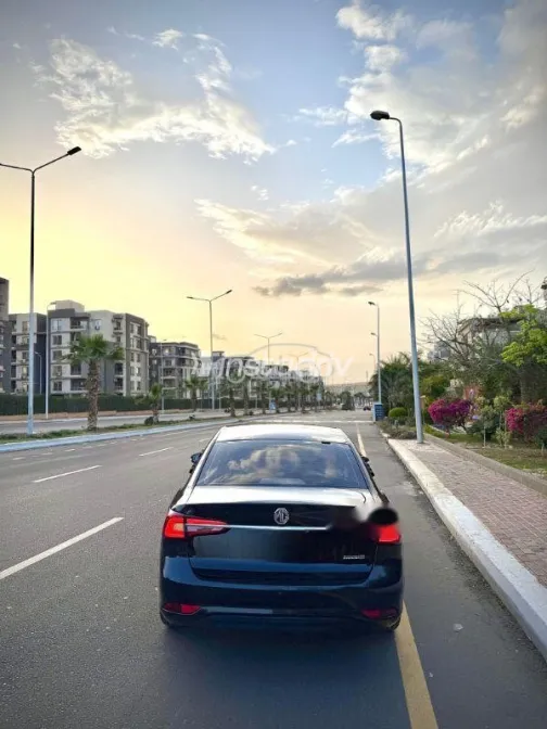 ام جى 5 2025 أسود مستعملة للبيع - 6