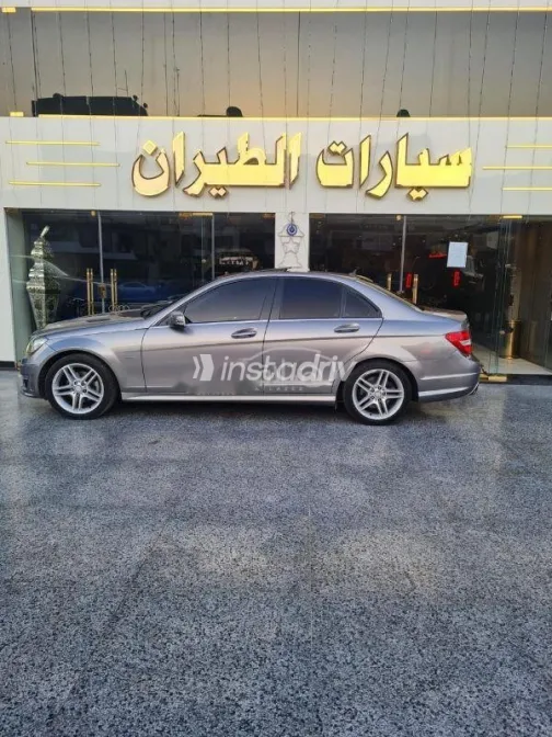 Mercedes C 250 2011 Gray Used for Sale - 2