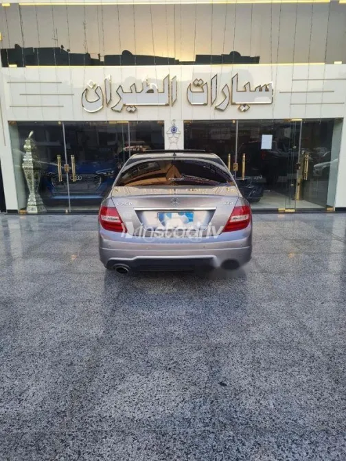 Mercedes C 250 2011 Gray Used for Sale - 4