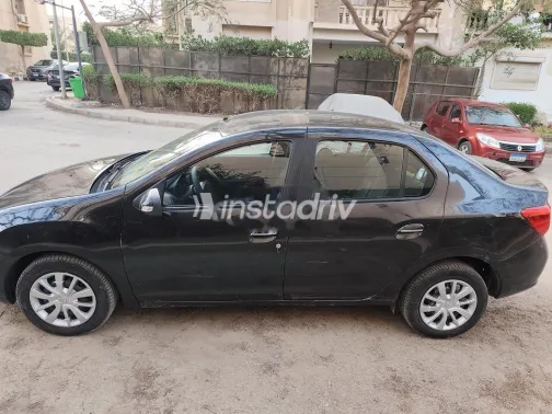 رينو لوجان 2016 أسود مستعملة للبيع - 4