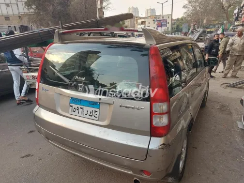 Honda HRV 2005 Gold Used for Sale - 5