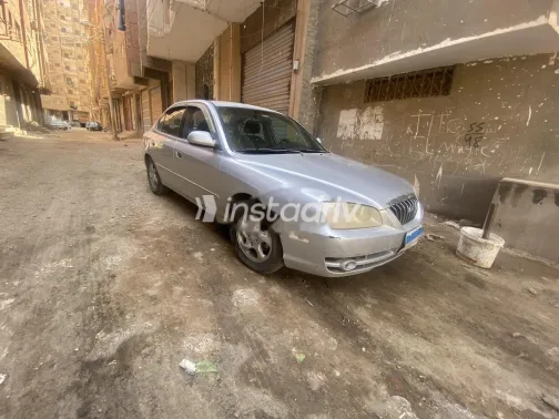 Hyundai Avante 2005 Silver Used for Sale - 3