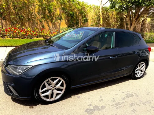 سيات ابيزا 2019 أبيض مستعملة للبيع - 5