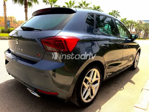 سيات ابيزا 2019 أبيض مستعملة للبيع - 6