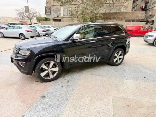 جيب جراند شيروكي 2015 أسود مستعملة للبيع - 3