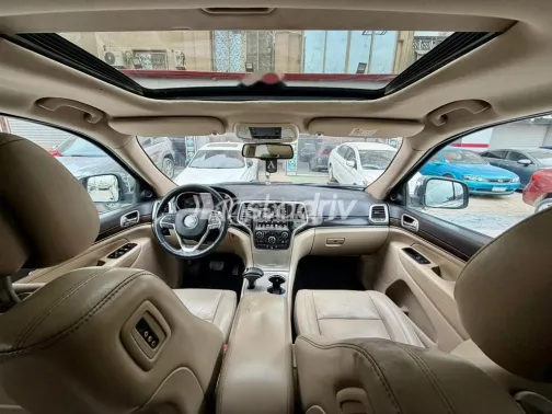 جيب جراند شيروكي 2015 أسود مستعملة للبيع - 6