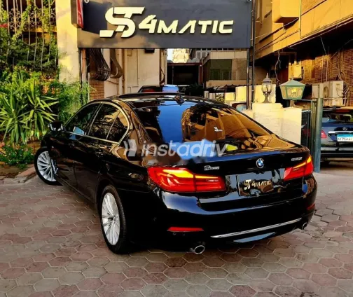 بي ام دبليو 520 2020 أسود مستعملة للبيع - 4