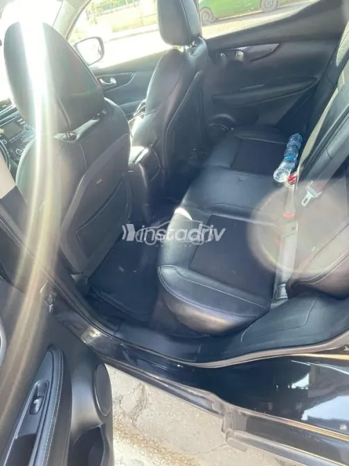 Nissan Qashqai 2018 Black Used for Sale - 3