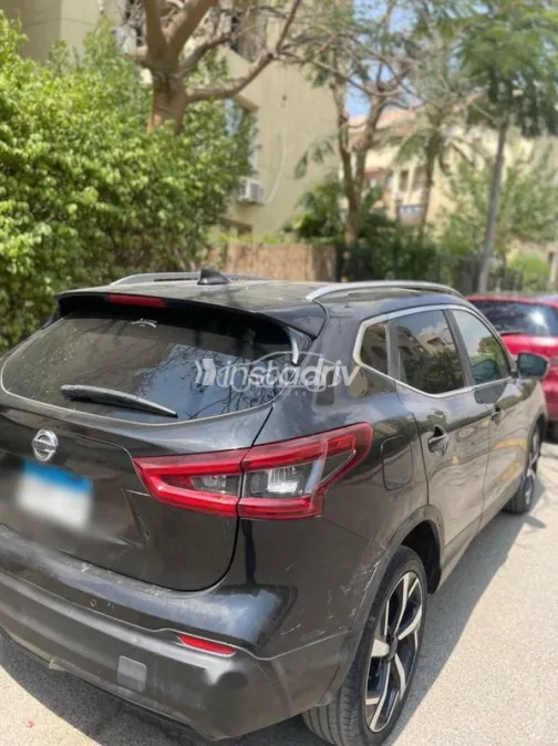 Nissan Qashqai 2018 Black Used for Sale - 7