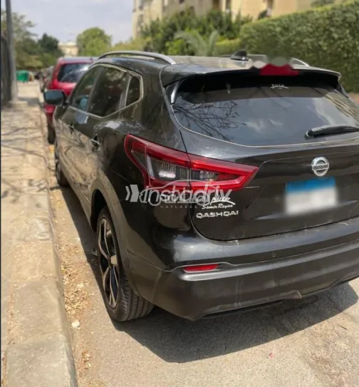 Nissan Qashqai 2018 Black Used for Sale - 9