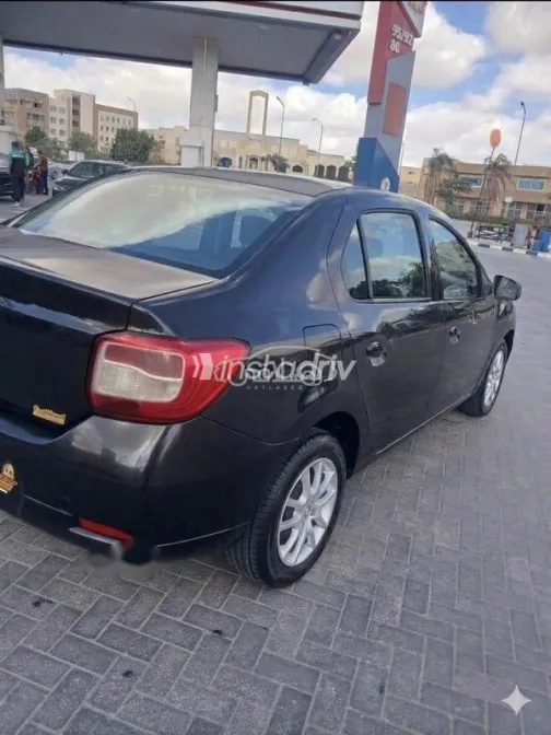 Renault Logan 2015 Black Used for Sale - 2