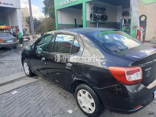 Renault Logan 2015 Black Used for Sale - 7