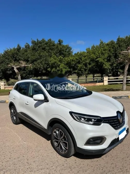 Renault Kadjar 2021 White Used for Sale - 3