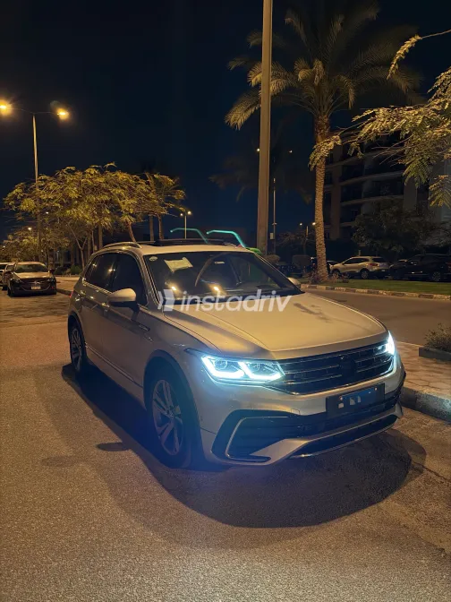 Volkswagen Tiguan 2024 White Used for Sale - 1