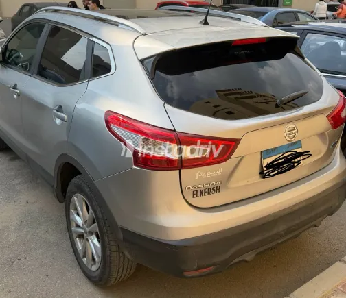 Nissan Qashqai 2016 White Used for Sale - 2