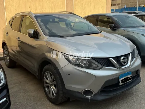 Nissan Qashqai 2016 White Used for Sale - 4