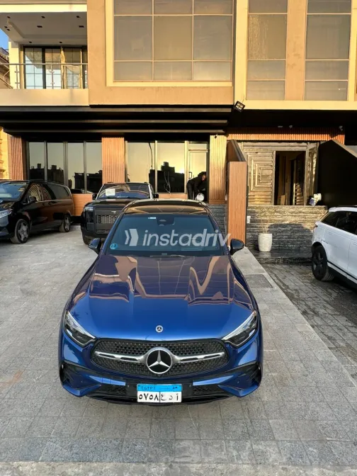 مرسيدس GLC 200 2024 أبيض مستعملة للبيع - 3